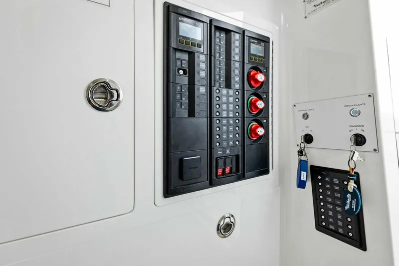 Salty Valhs Yacht Photos Pics 2023 Valhalla Boatworks V-33 Center Console