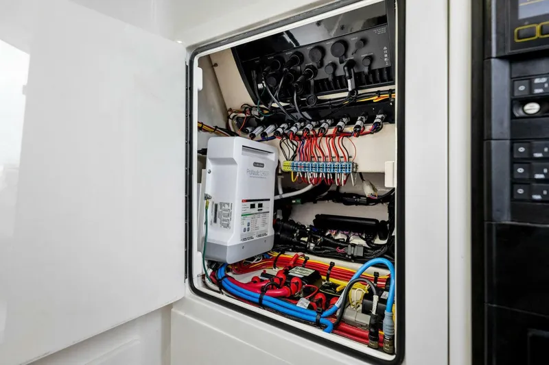 Salty Valhs Yacht Photos Pics 2023 Valhalla Boatworks V-33 Center Console