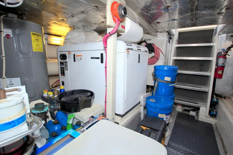 Brown Yacht Photos Pics 