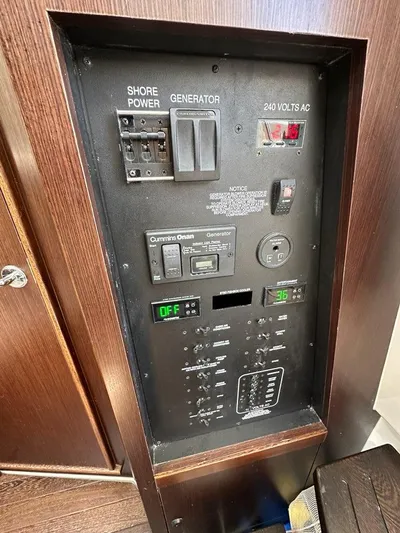 Blue Liner Yacht Photos Pics 