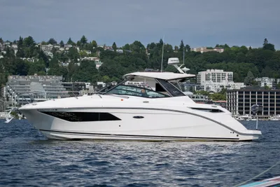 Sea Ray Sundancer 320