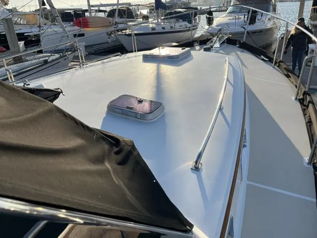 Lio Kai Yacht Photos Pics 