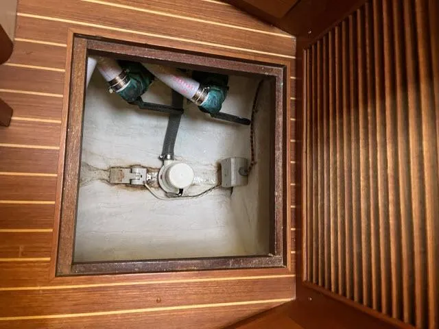 Lio Kai Yacht Photos Pics 