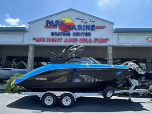 2023 Yamaha Boats 222 XD on trailer at Park Marine Boating Center.