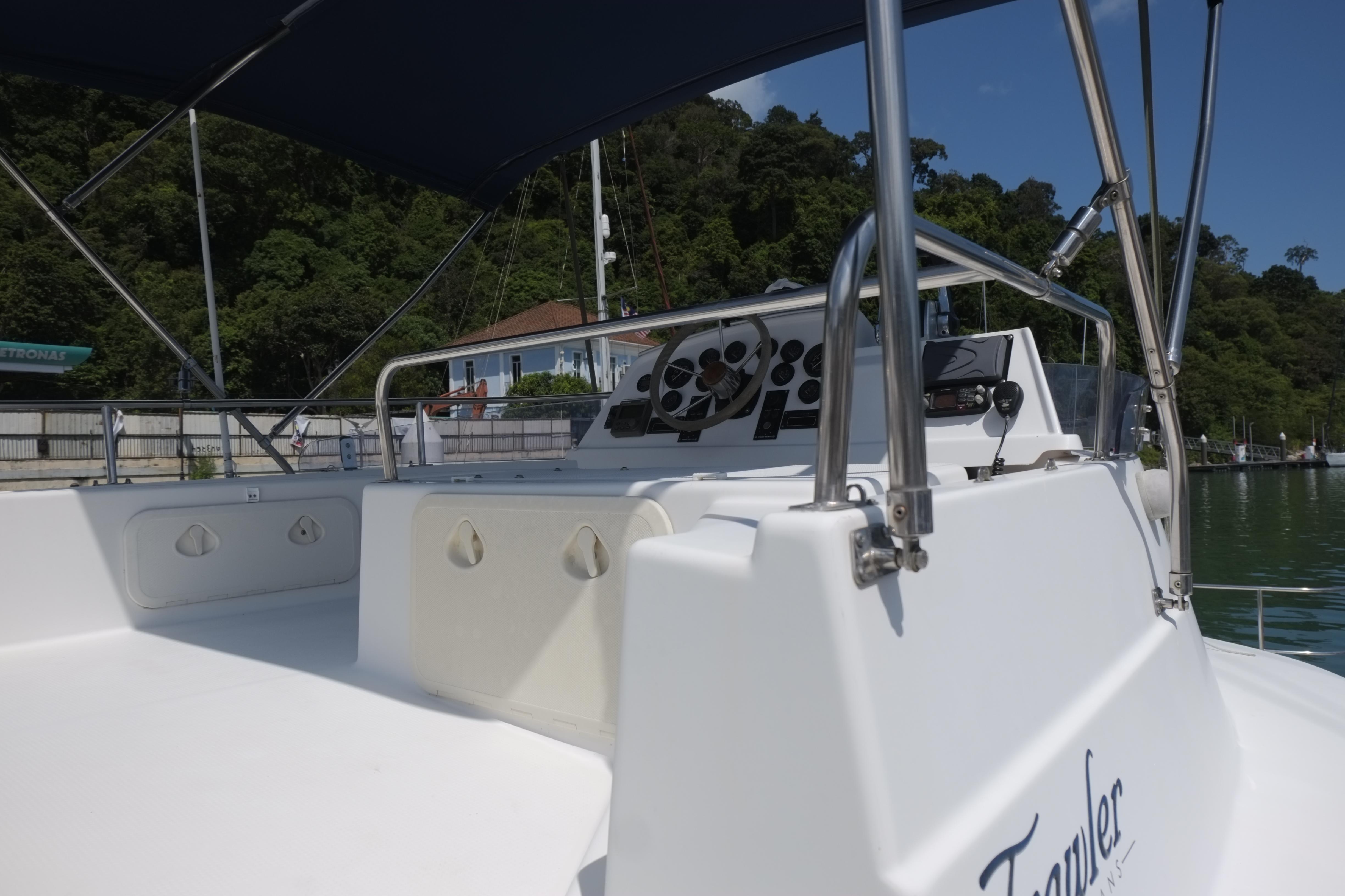 fountaine pajot 35' highland power catamaran