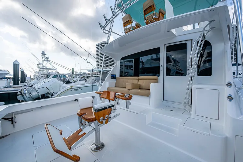 Done Deal Yacht Photos Pics 