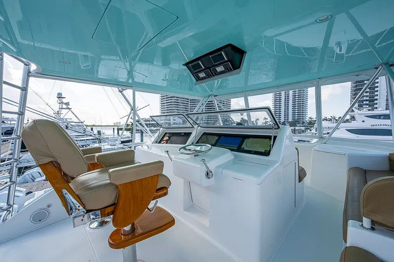 Done Deal Yacht Photos Pics 