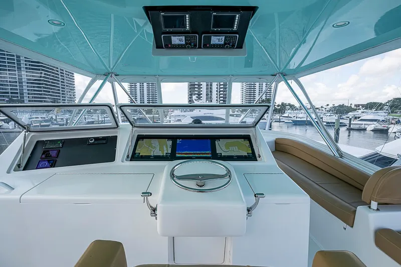 Done Deal Yacht Photos Pics 