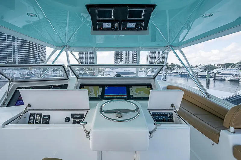 Done Deal Yacht Photos Pics 