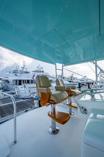 Done Deal Yacht Photos Pics 