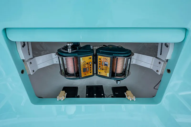 Done Deal Yacht Photos Pics 