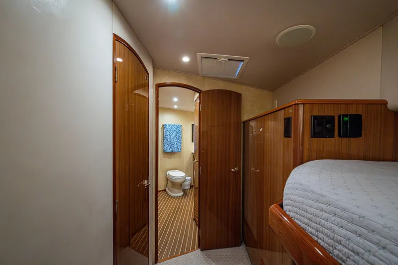 Done Deal Yacht Photos Pics 