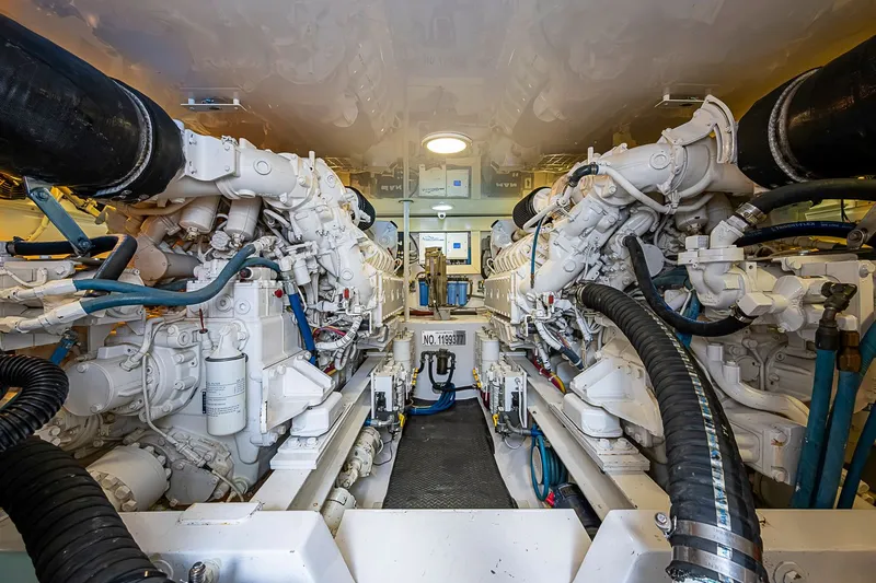 Done Deal Yacht Photos Pics 