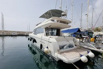 2020 Prestige 520