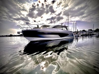 Yacht