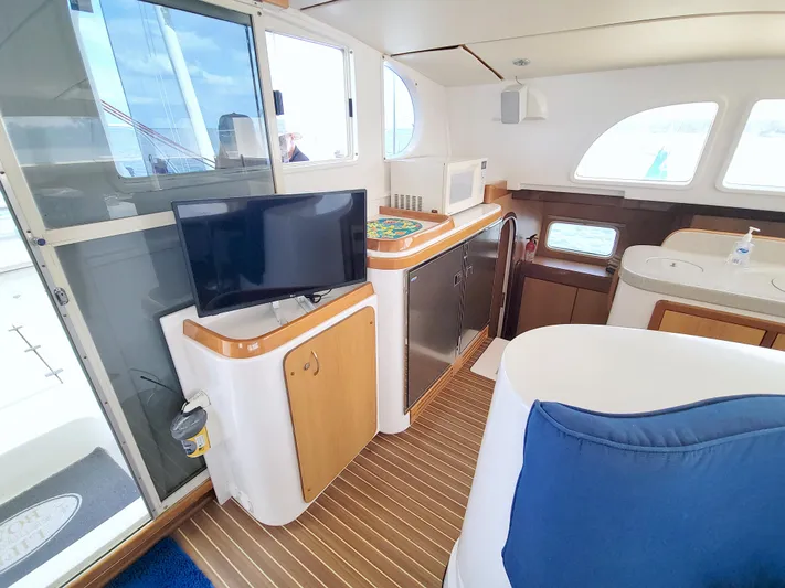 Route 66 Yacht Photos Pics 