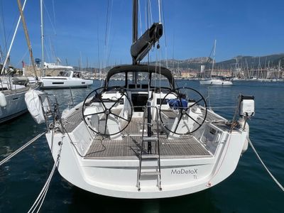 Yacht