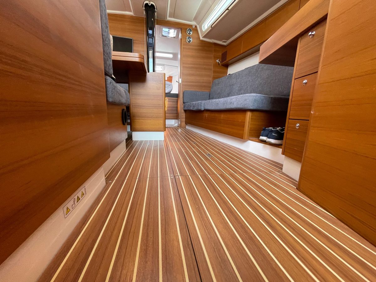 2021 X-Yachts 42 