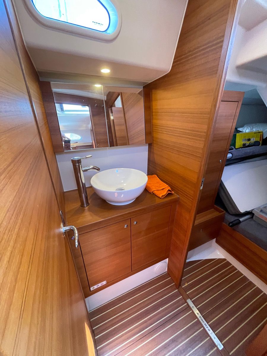 2021 X-Yachts 42 