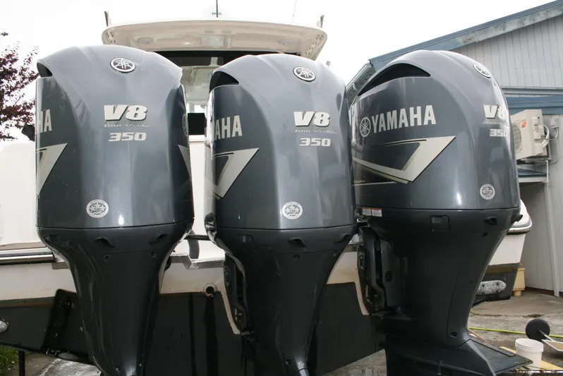 Slacker Yacht Photos Pics 