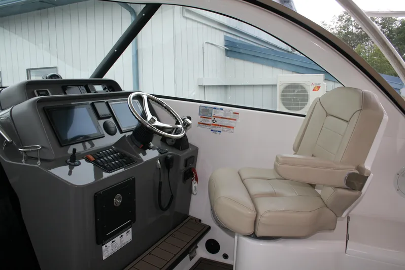 Slacker Yacht Photos Pics 