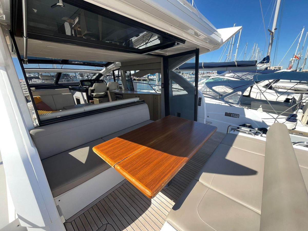 2019 Sunseeker 54 
