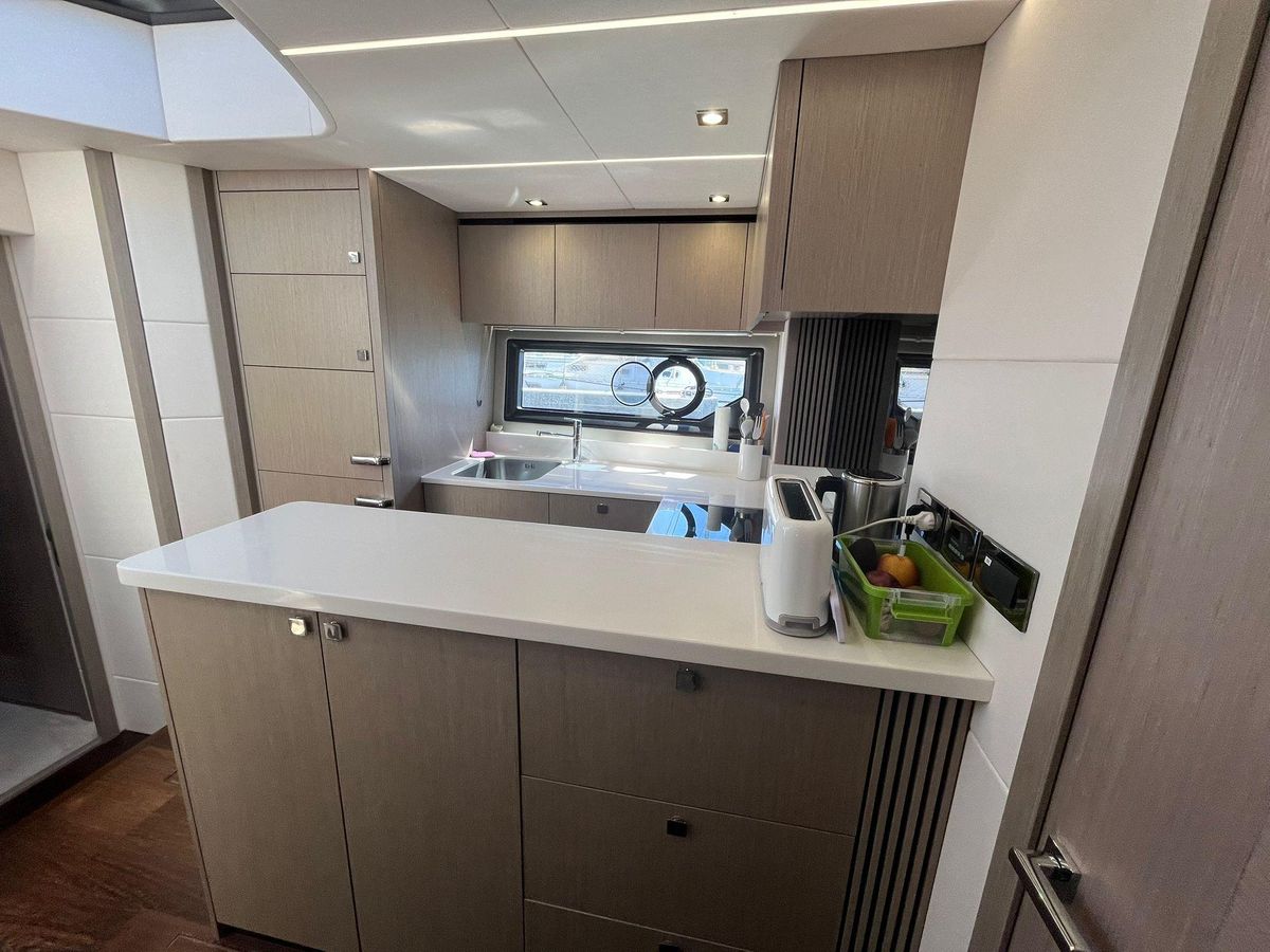 2019 Sunseeker 54 