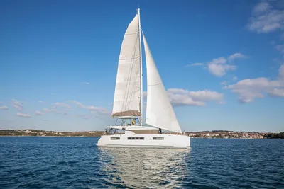 2022 Lagoon 50