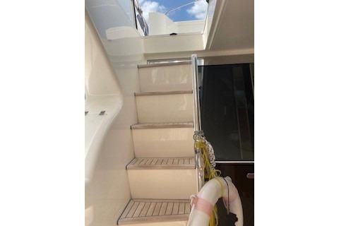 2009 Ferretti Yachts 69 