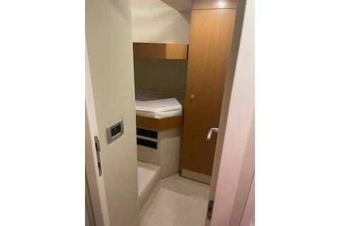 2009 Ferretti Yachts 69 