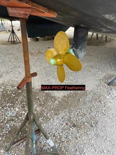 Why Knot Yacht Photos Pics 