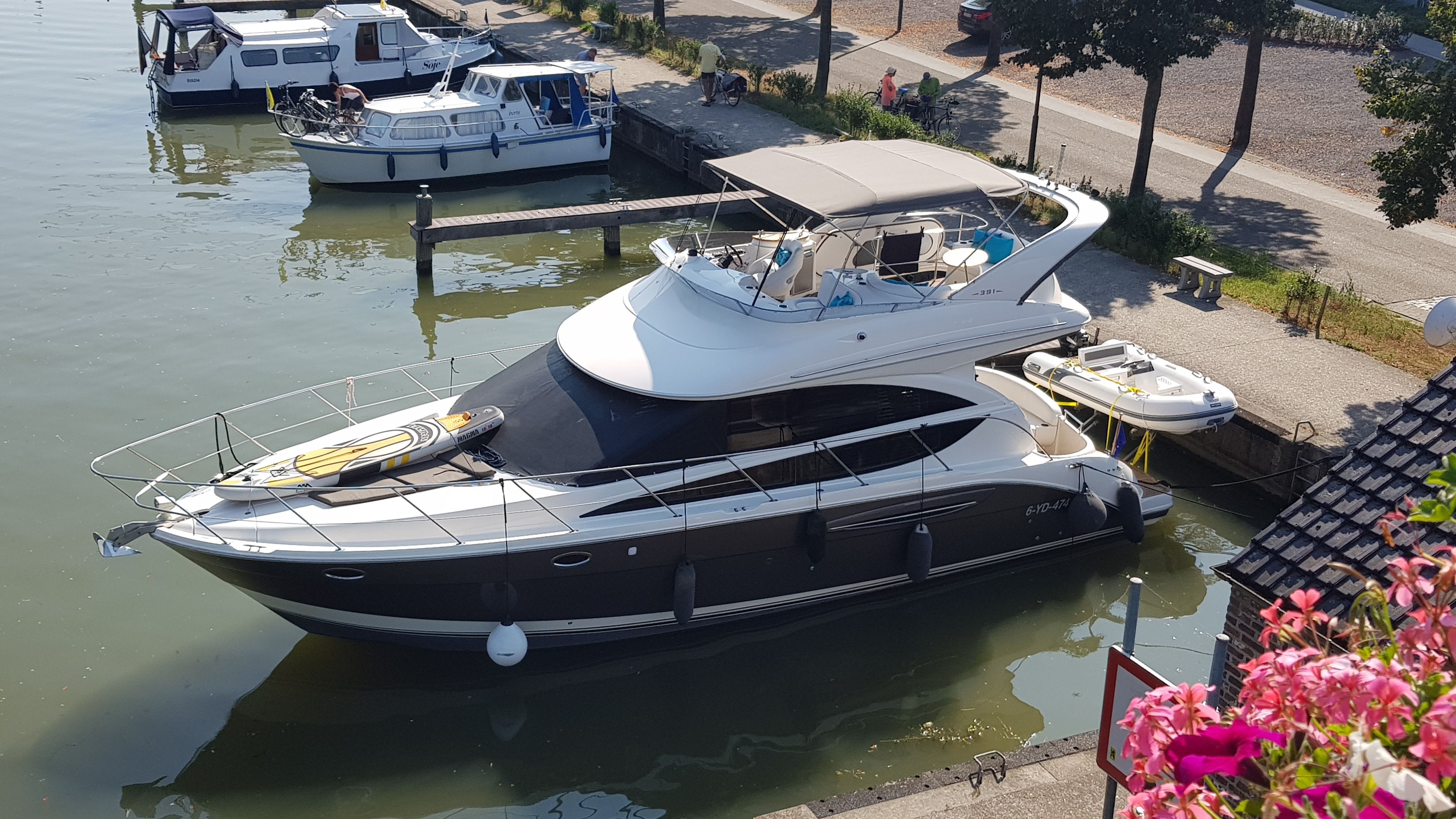 2007 Meridian 391 Sedan