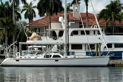 Hylas 54