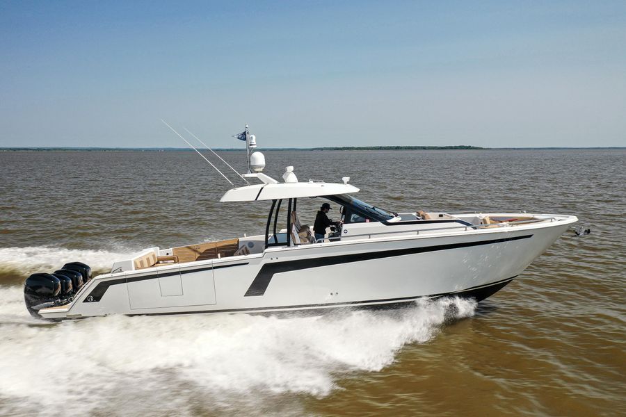 2020 Ocean Alexander 45 Divergence