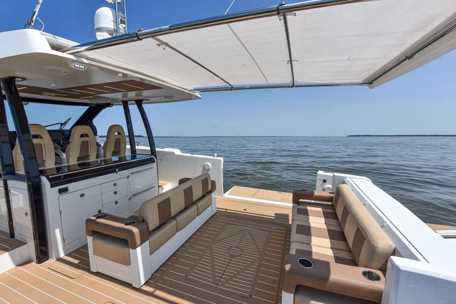 2020 Ocean Alexander 45 Divergence