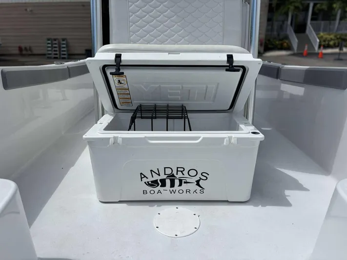  Yacht Photos Pics Open YETI cooler on 2007 Andros Tarpon 26 boat deck.