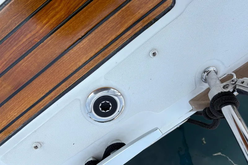 Alpha-joy Yacht Photos Pics Fuel