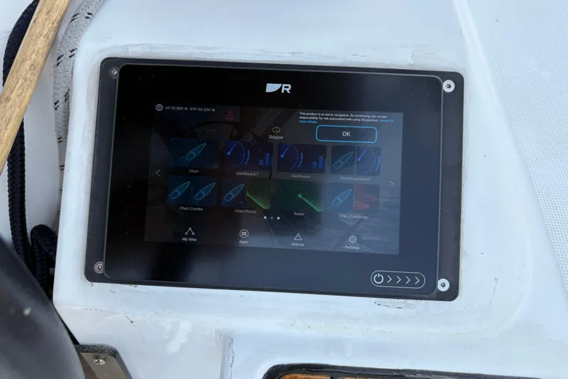 Alpha-joy Yacht Photos Pics Plotter Ray Marine