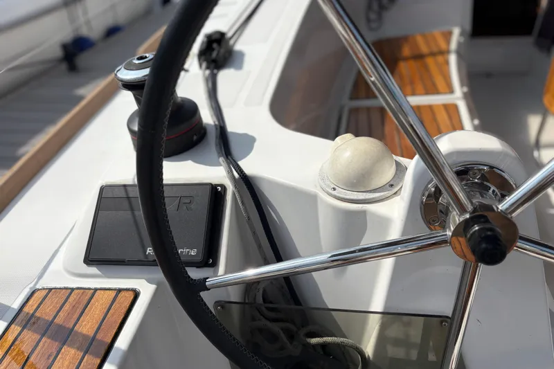 Alpha-joy Yacht Photos Pics Port Helm with Plotter new 2024