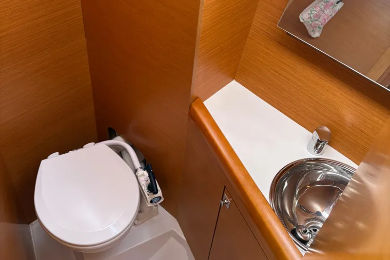 Alpha-joy Yacht Photos Pics Head