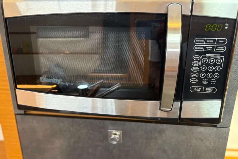 Alpha-joy Yacht Photos Pics Microwave