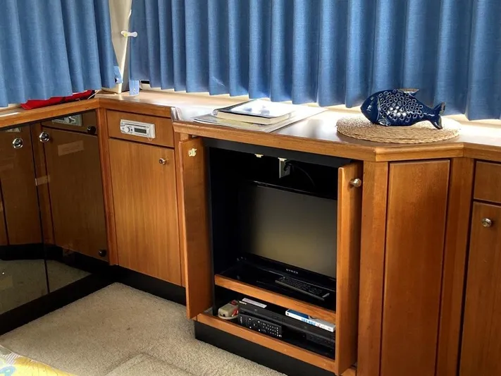 Neptune Yacht Photos Pics 