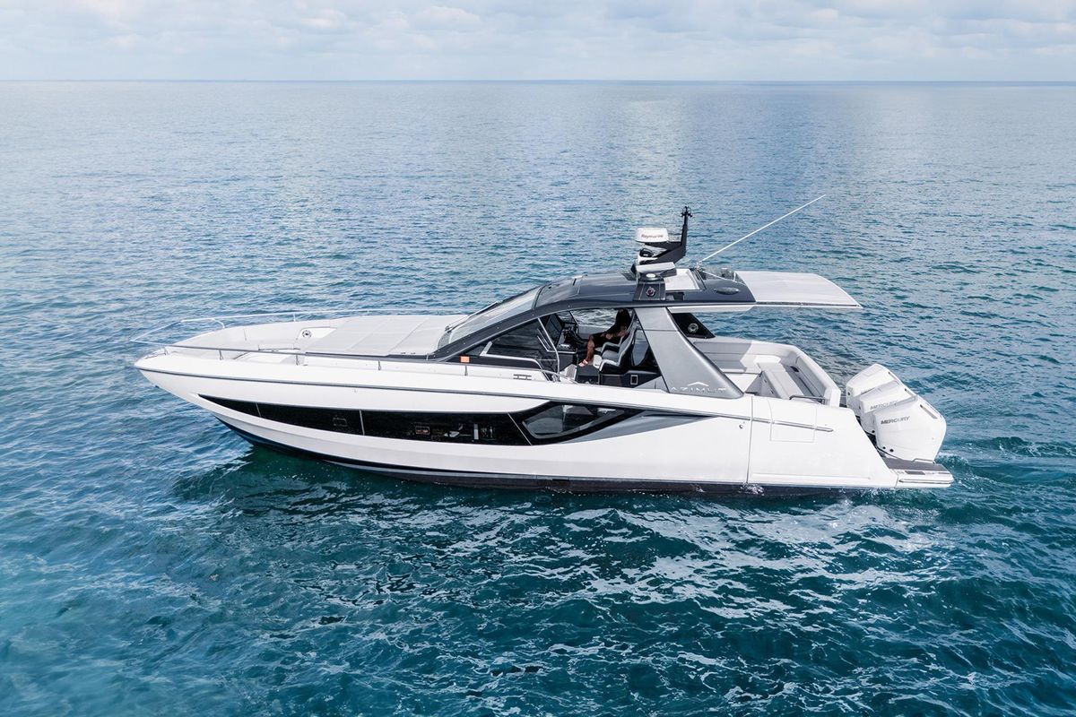 2025 Azimut 42 