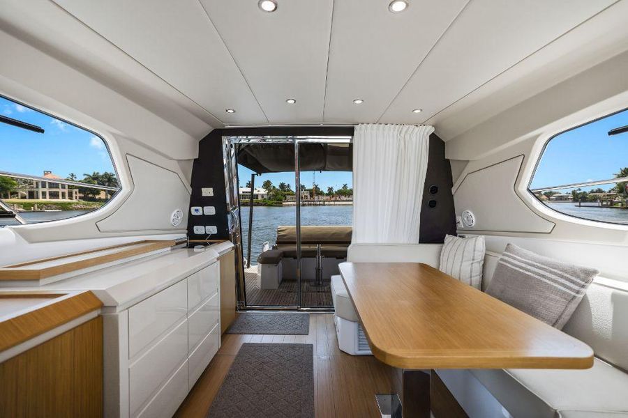 2016 Azimut Atlantis 50