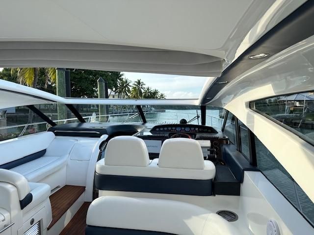 2006 Princess 58v