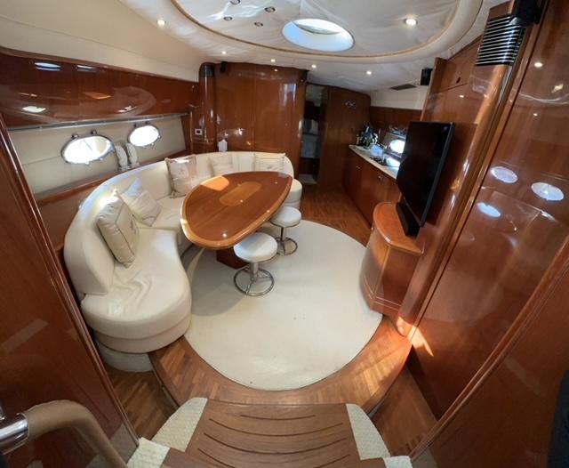 2006 Princess 58v