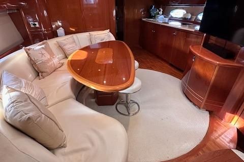 2006 Princess 58v