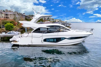 Sunseeker Manhattan 52
