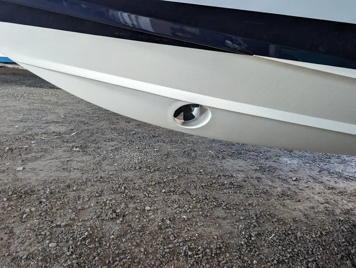 Wilbury Yacht Photos Pics Hunt Surf Hunter 33 Wilbury