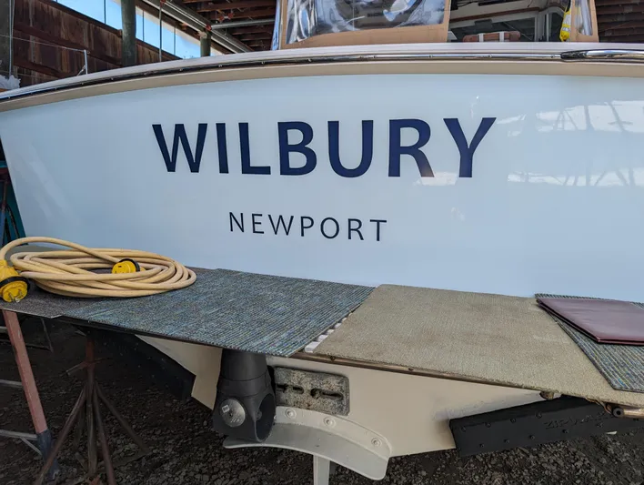 Wilbury Yacht Photos Pics Hunt Surf Hunter 33 Wilbury